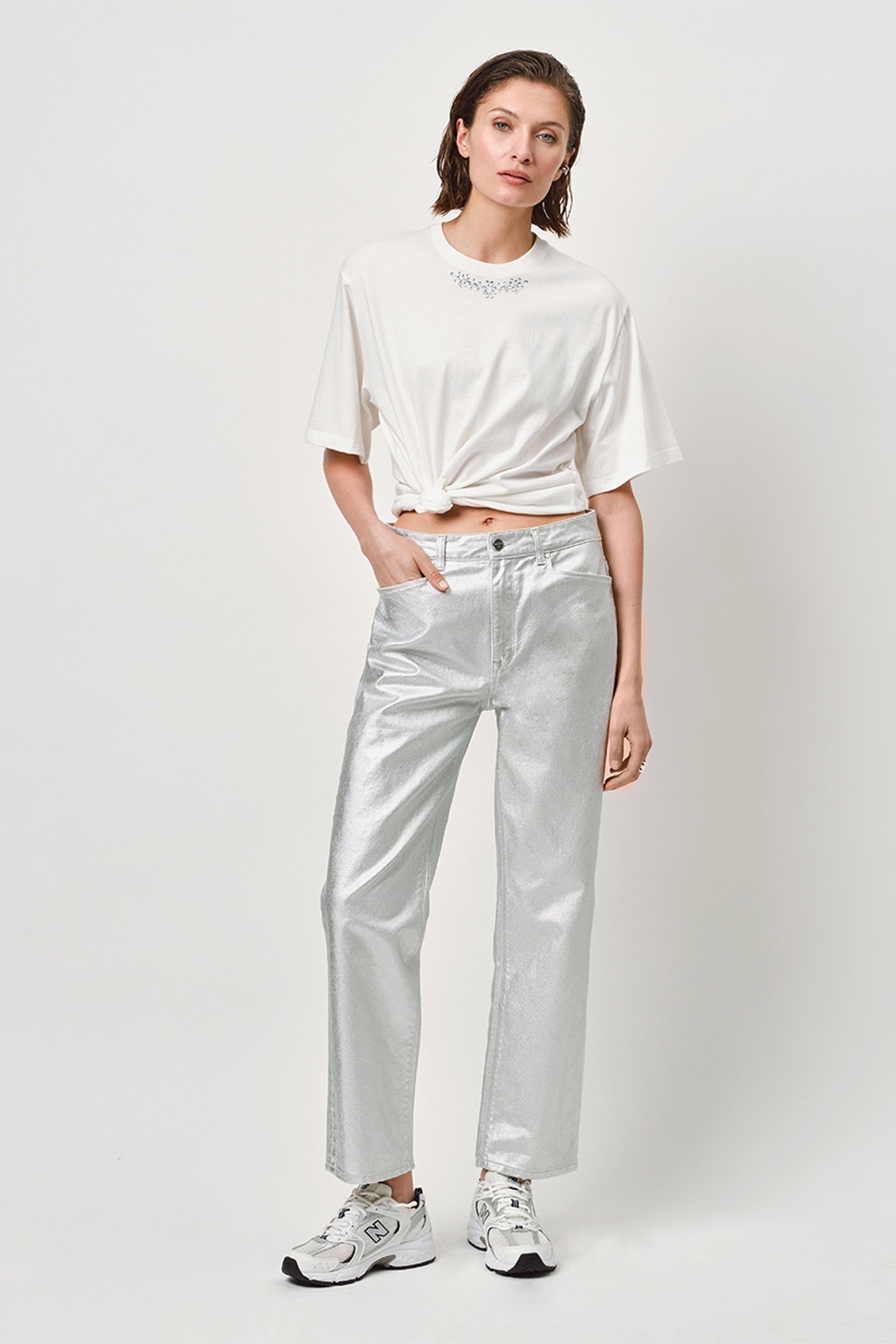 RYLIN EMBELLISHED TEE MILK WHITE 1