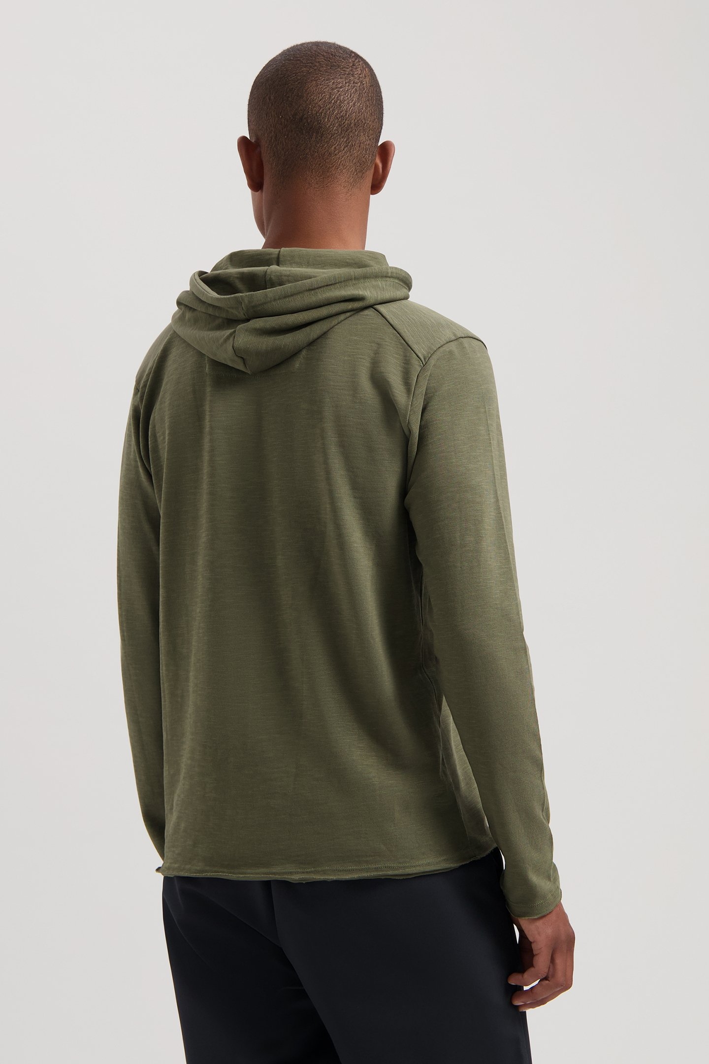 DS_NEWMAN HOODY OLIVE NIGHT 2