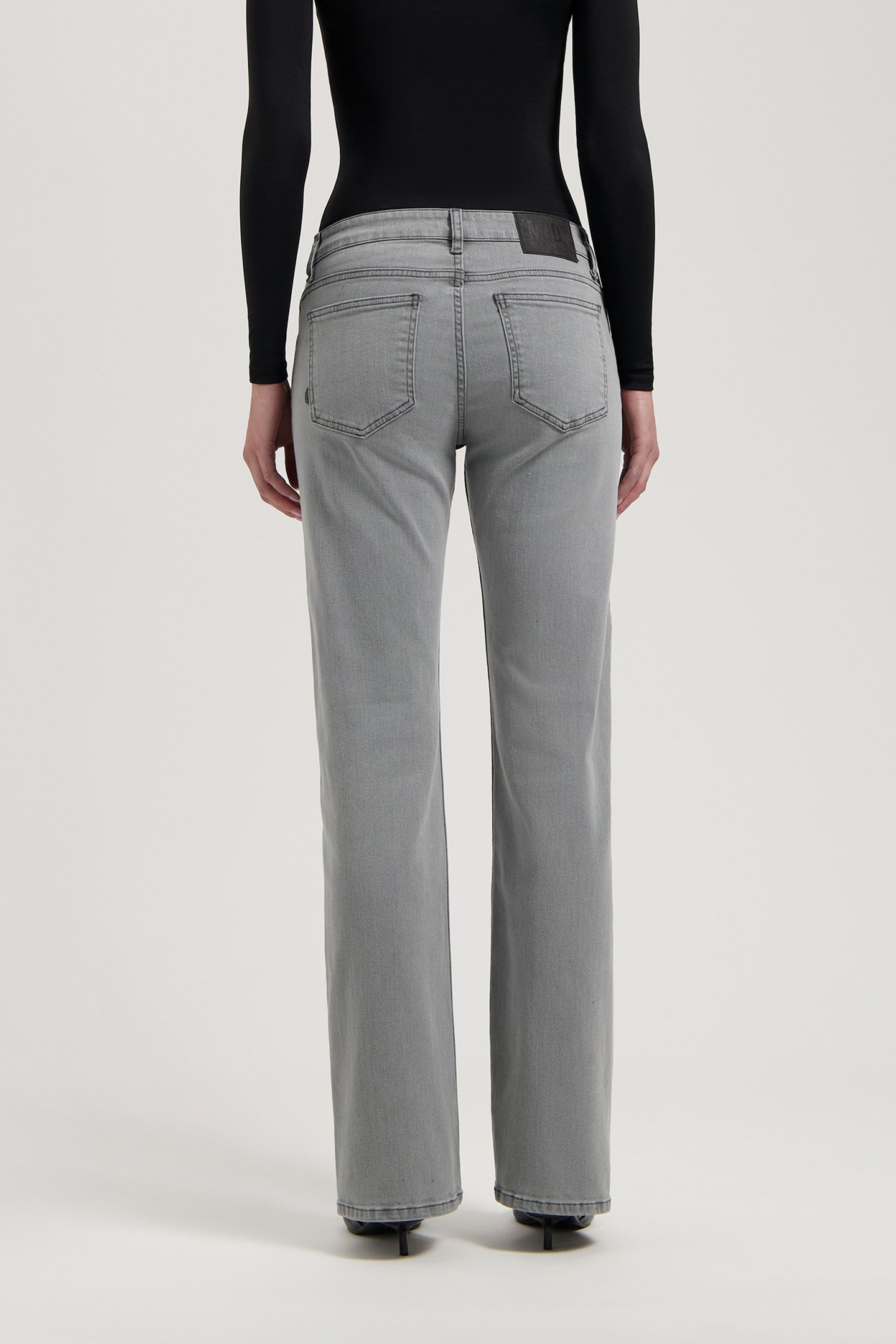 CARRY MID STRAIGHT LIGHT GREY 2