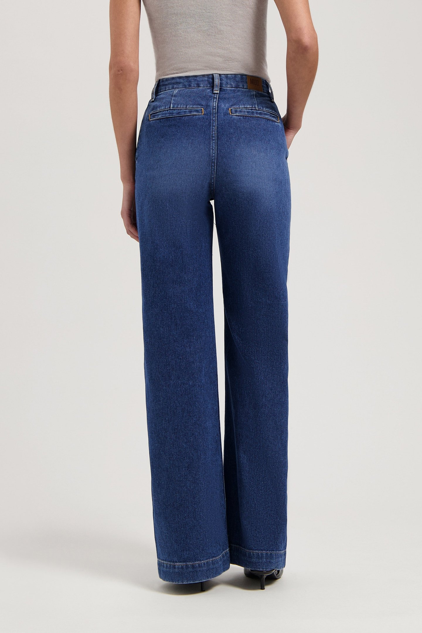 JUNE MID FLARE FRESH FADE 2