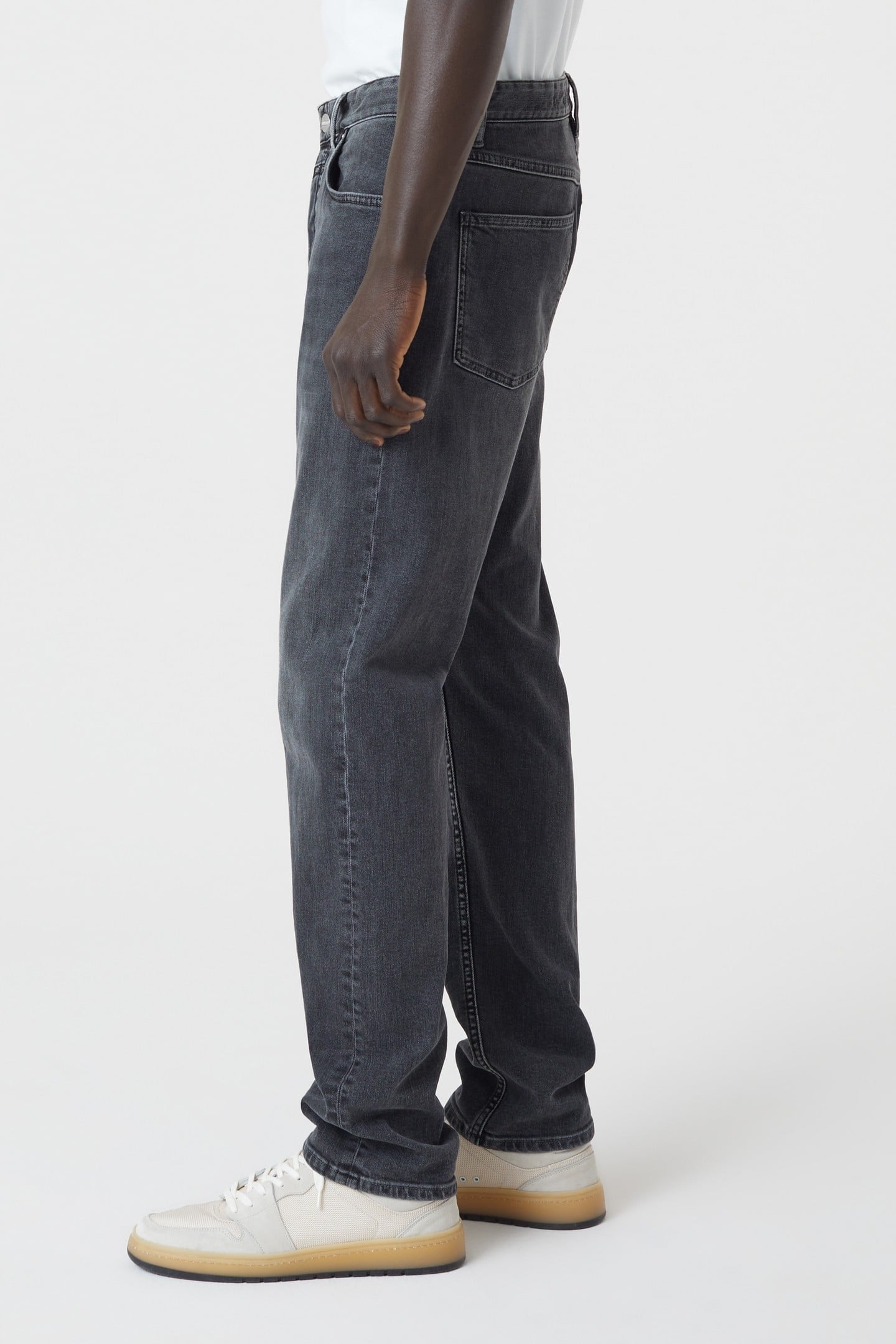 OAKLAND STRAIGHT JEANS DARK GREY 5