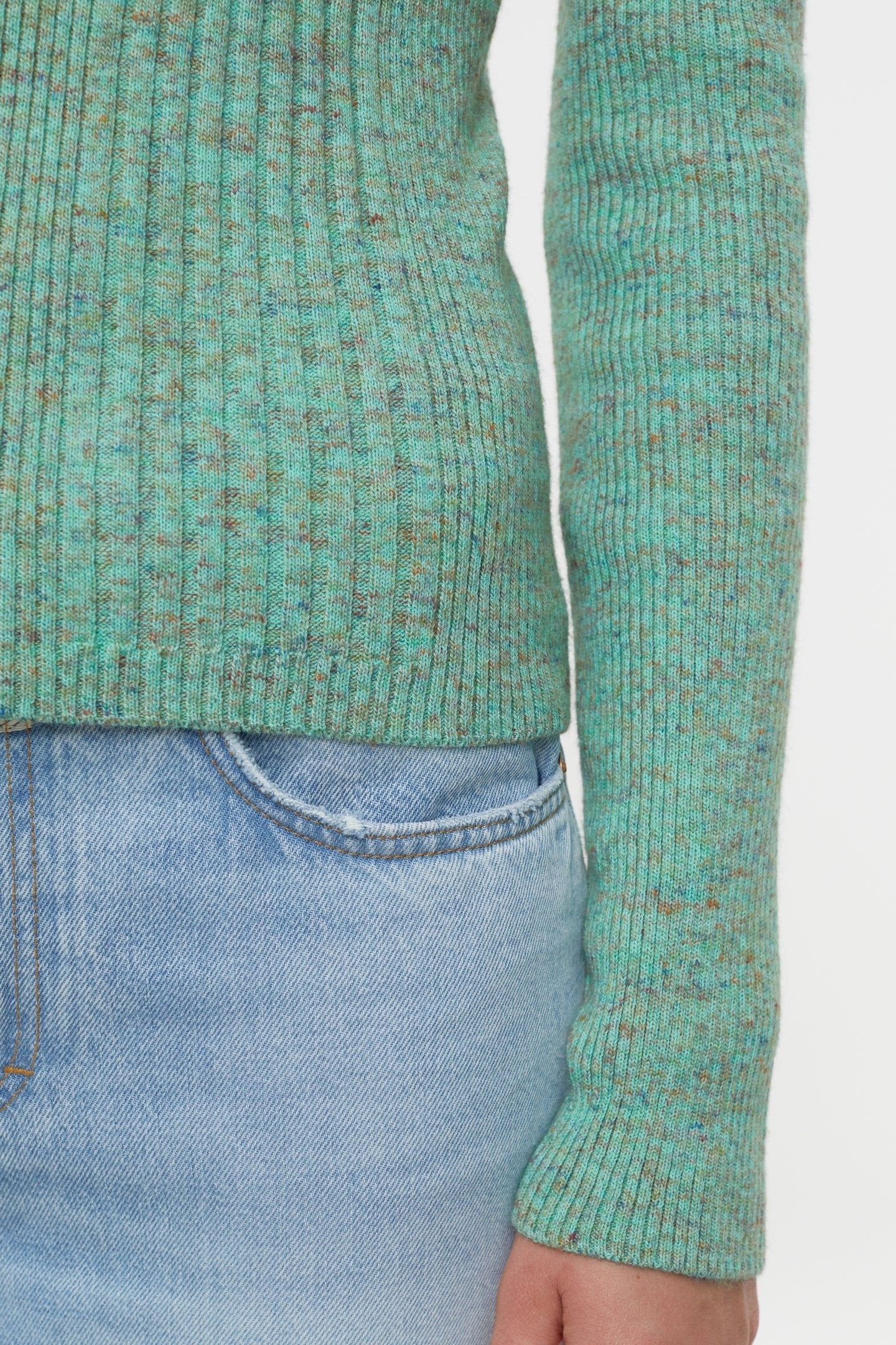 LONG SLEEVE CREW NECK KNITS GREEN KICK 7