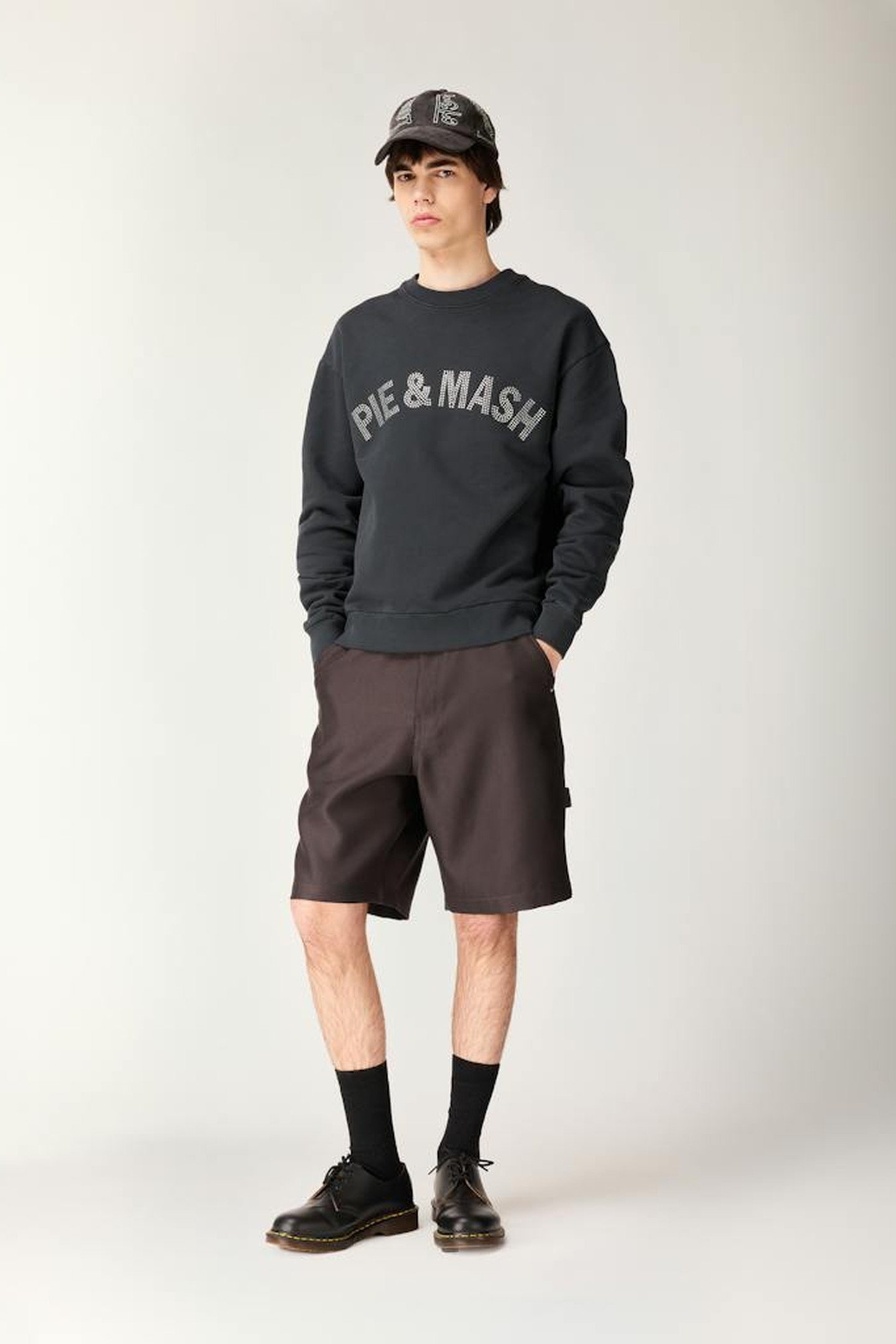 HIGHSNOBIETY – PIE & MASH CREWNECK 2