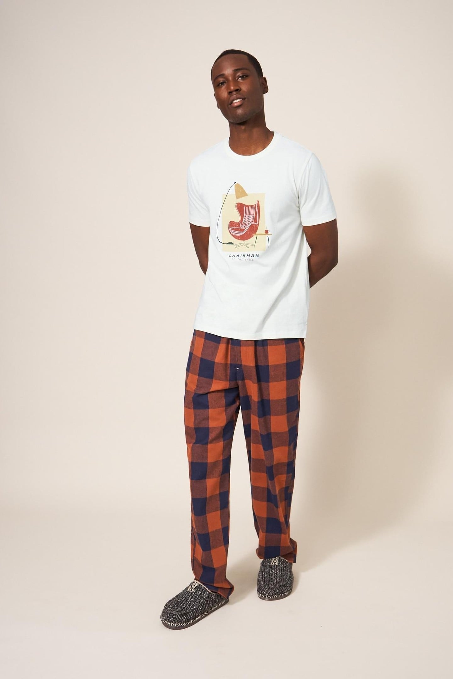 CHAIRMAN GRAPHIC TEE NATURAL WHITE 2