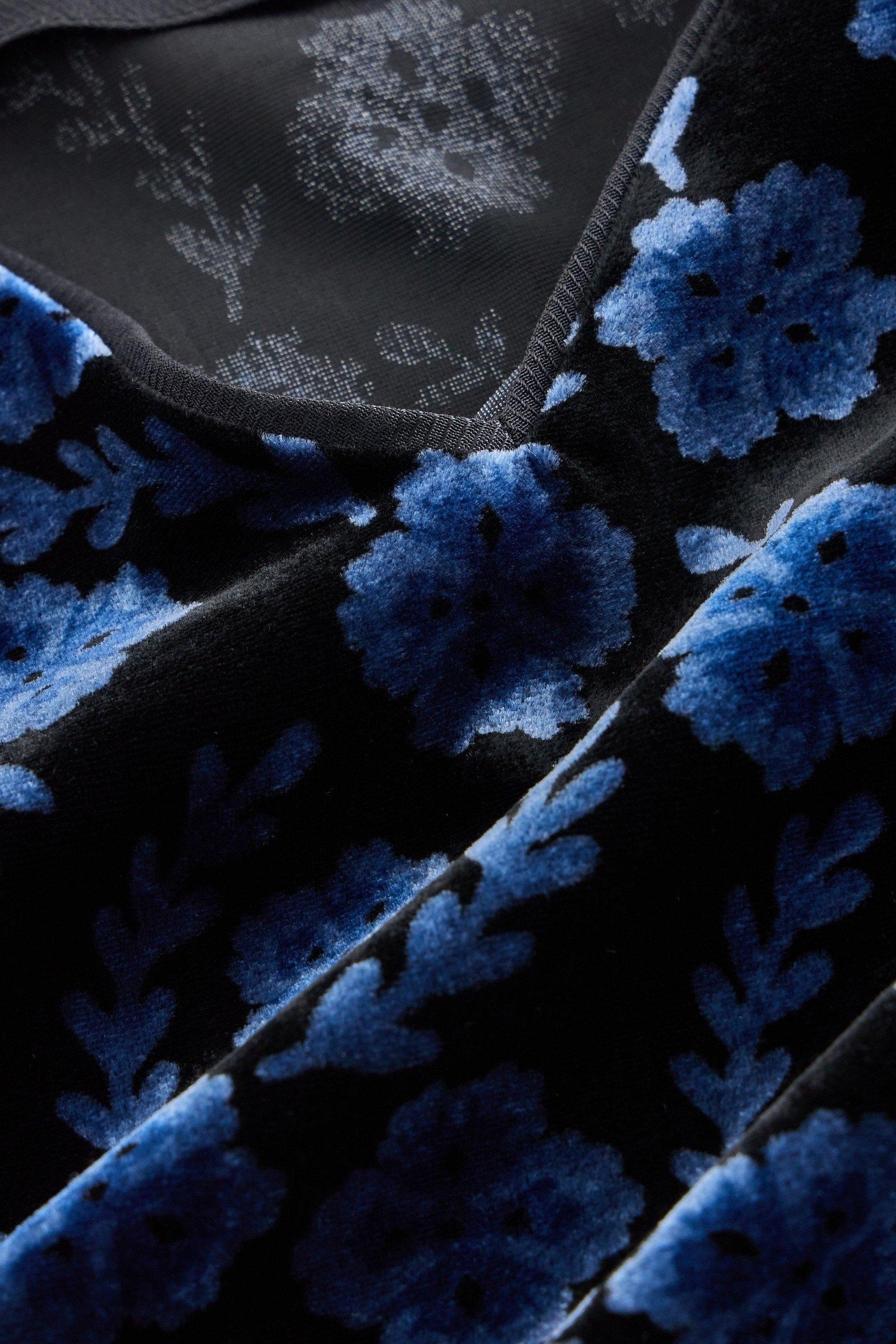 CLEO VELVET MIX TOP BLACK PRINT 3