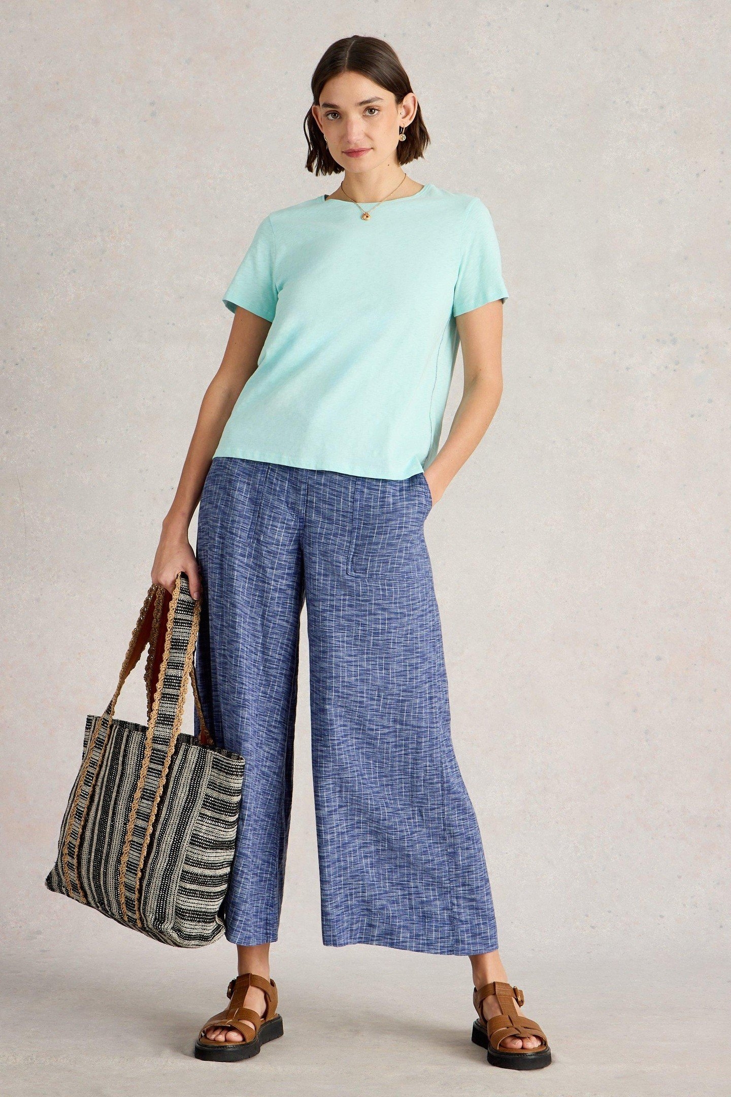 ABBIE TEE LIGHT BLUE 1