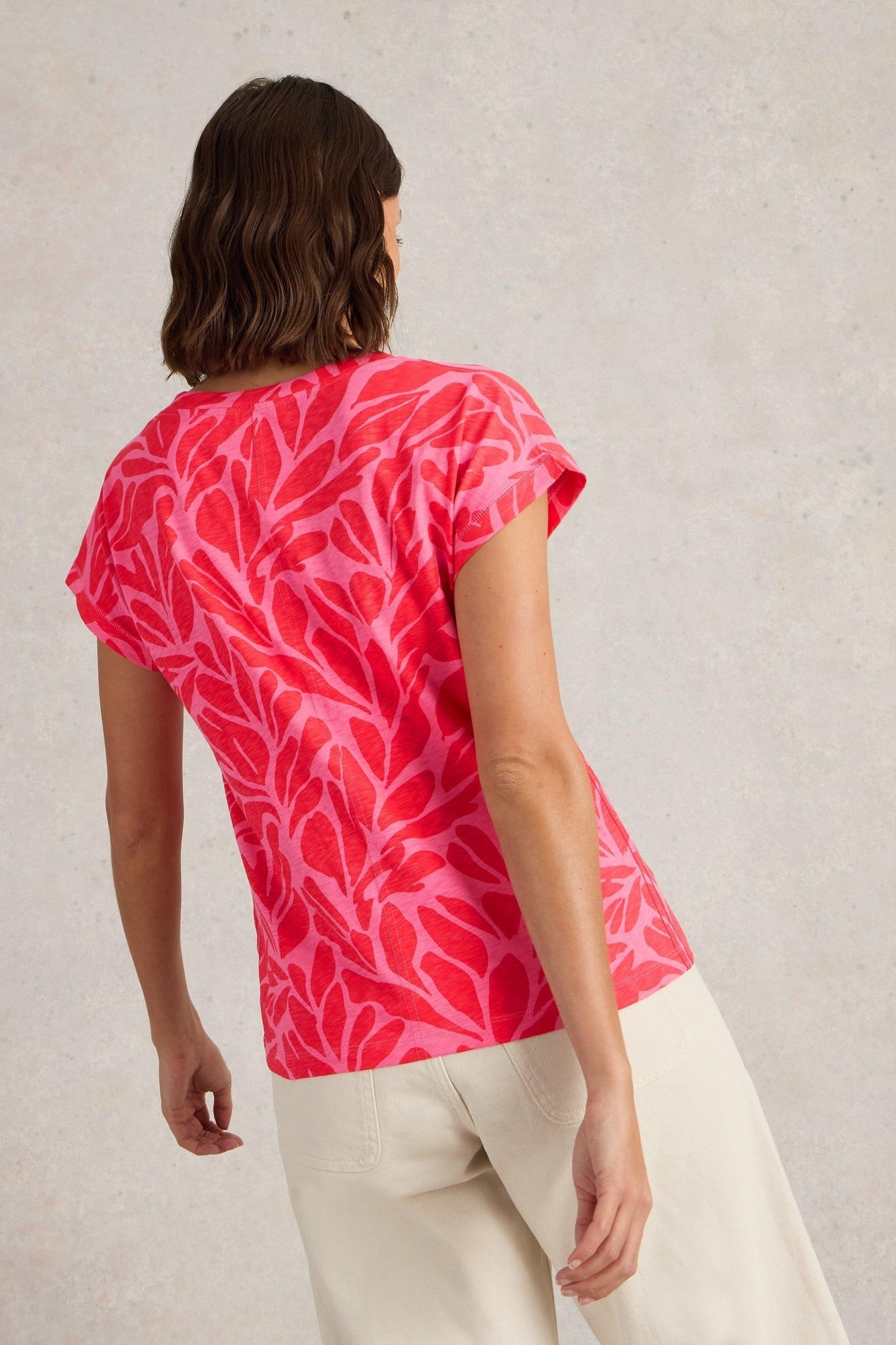 NELLY NOTCH NECK TEE MID PINK 2