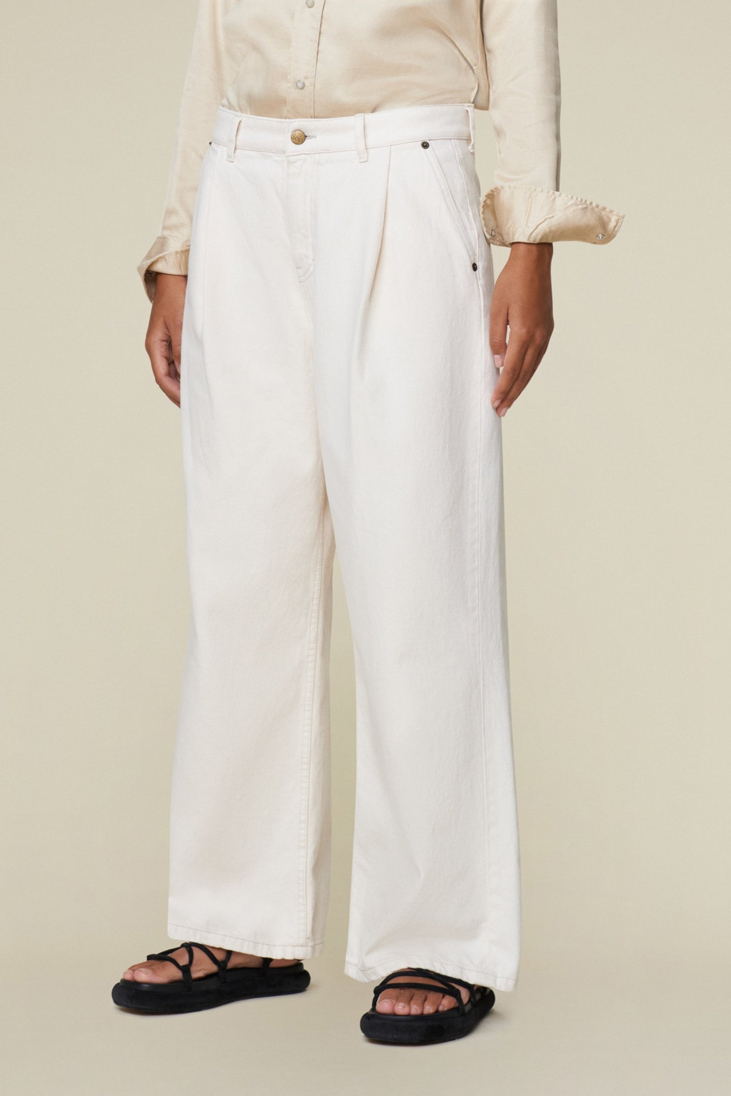 BEATRIX PLEATS ECRU RINSE 1