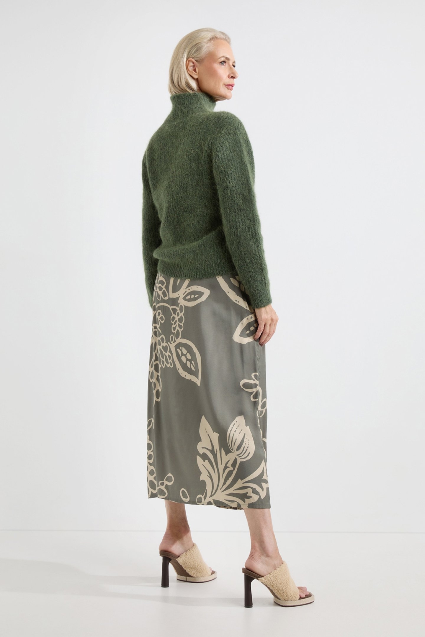 AURORA SWEATER PESTO 2