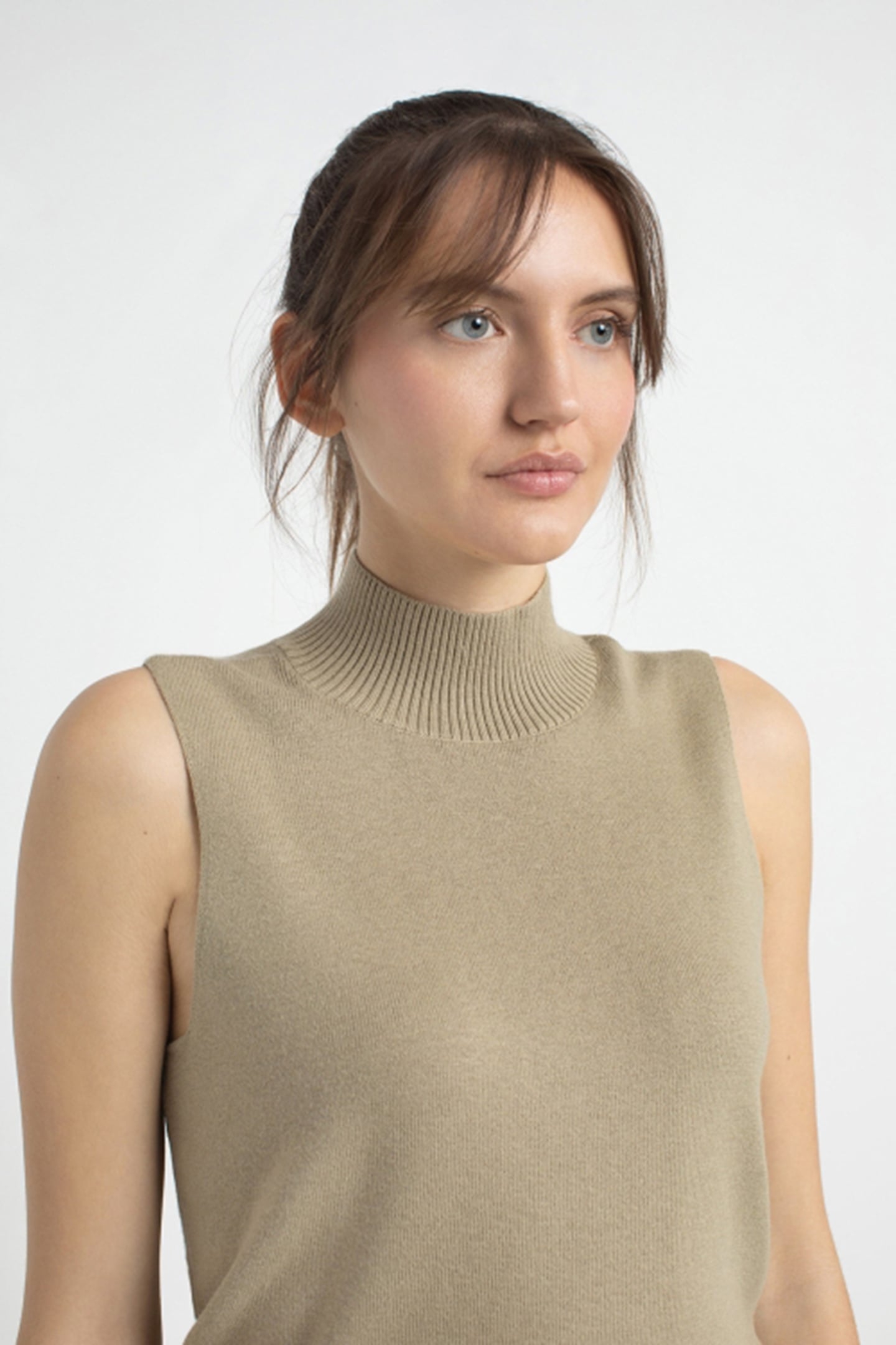 JOOP SINGLET LIGHT OLIVE 4