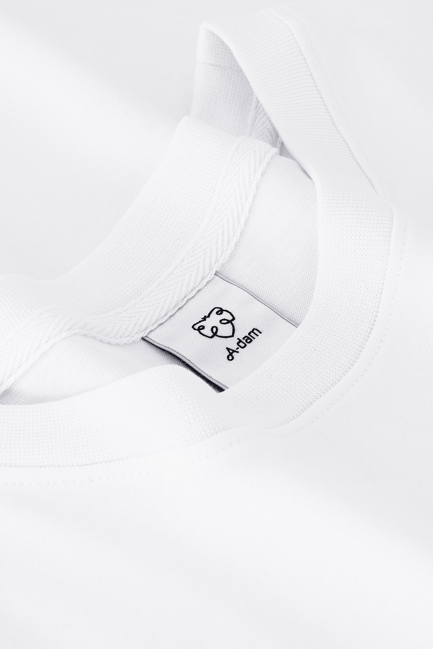 ICONIC TEE CAPITAL ADAM WHITE 4