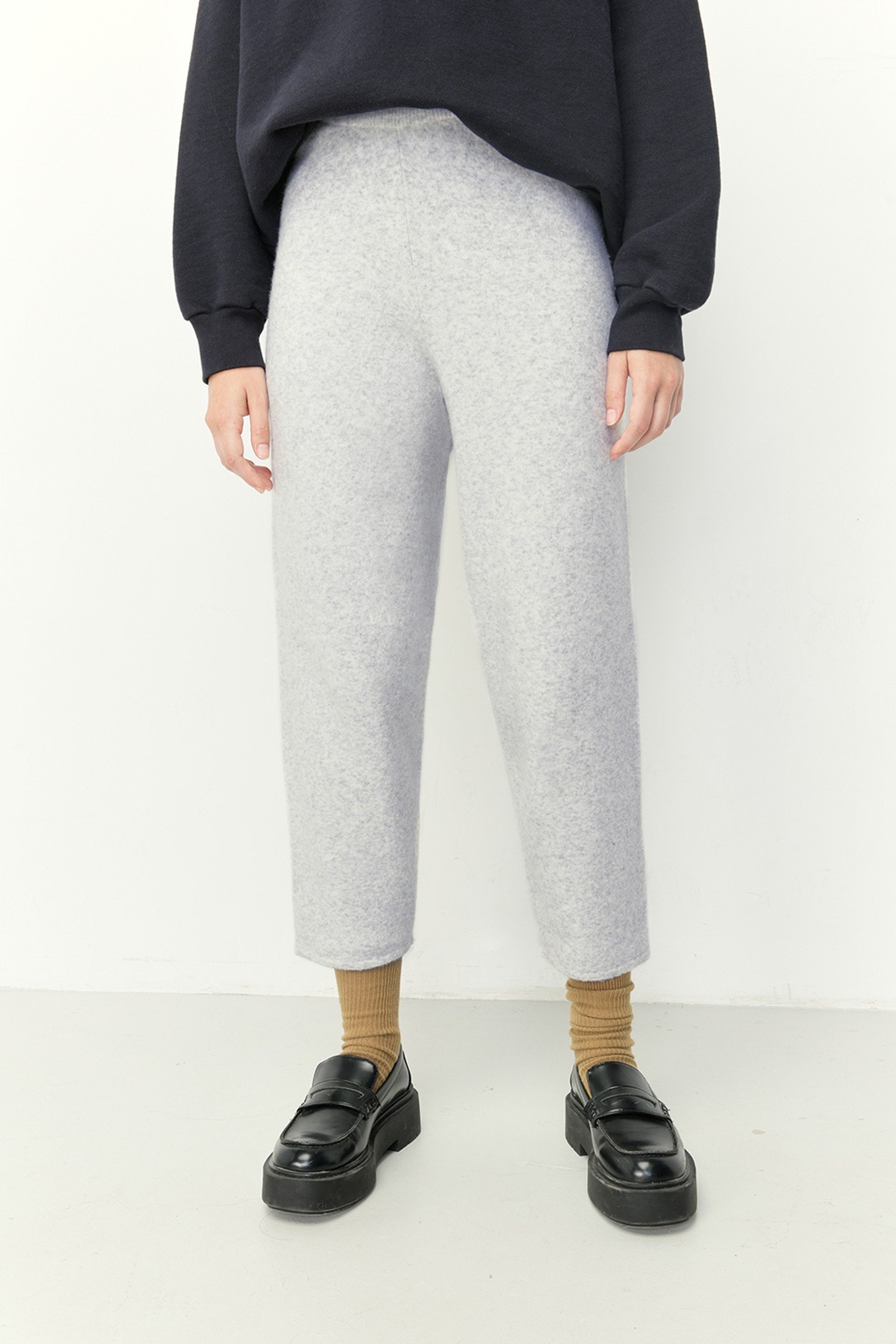 STRAIGHT JOGGING CHINA GREY 1