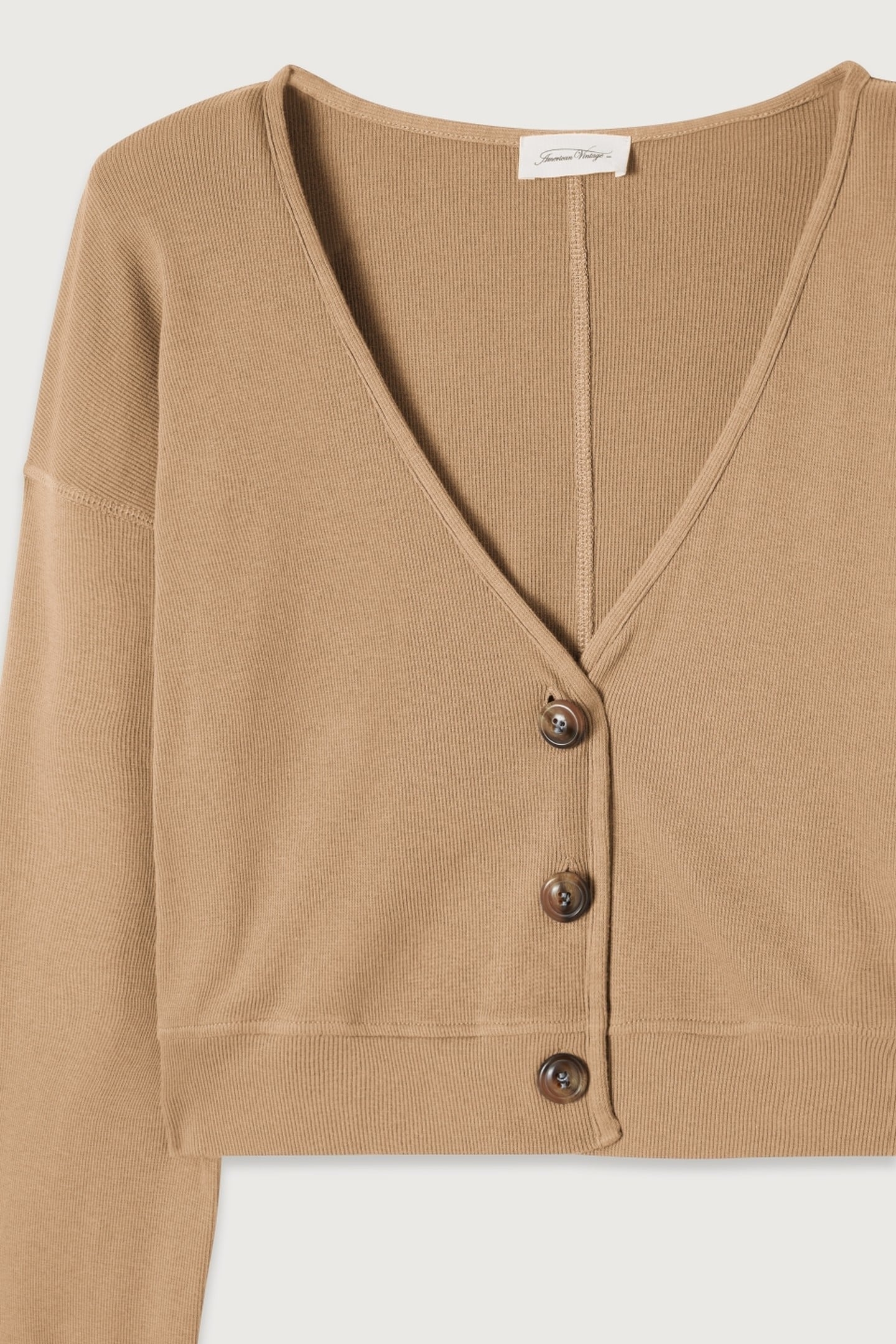 LONG-SLEEVED V-NECK BUTTON-DOWN VEST PRALINE 5