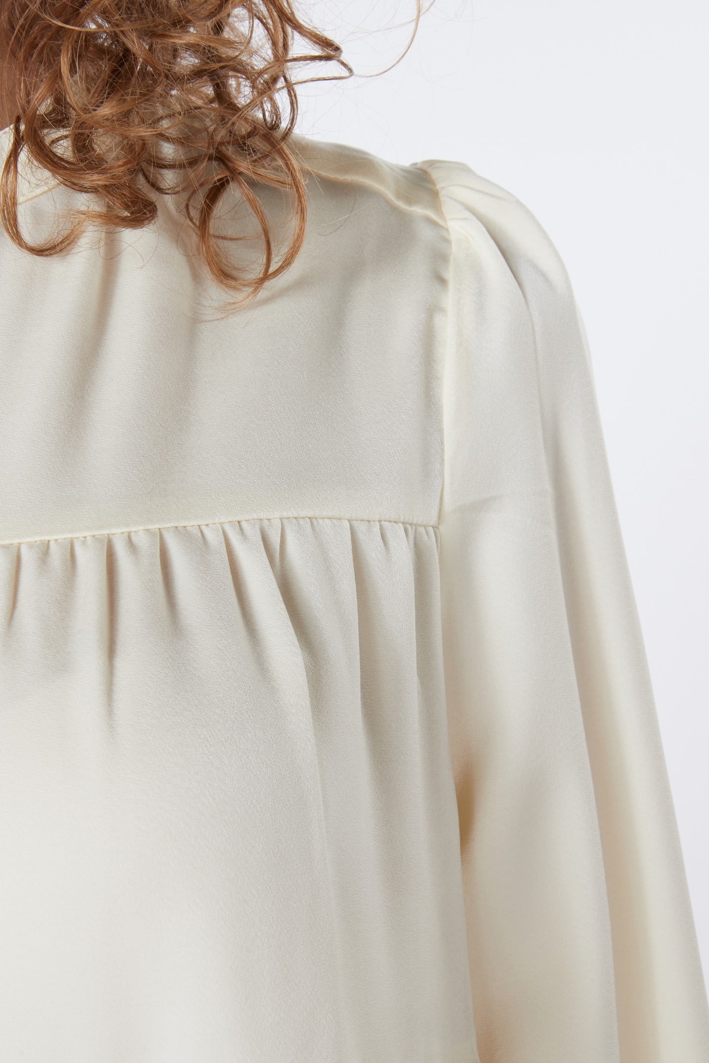 BLOUSE SEAMS SATEEN OFF WHITE 3