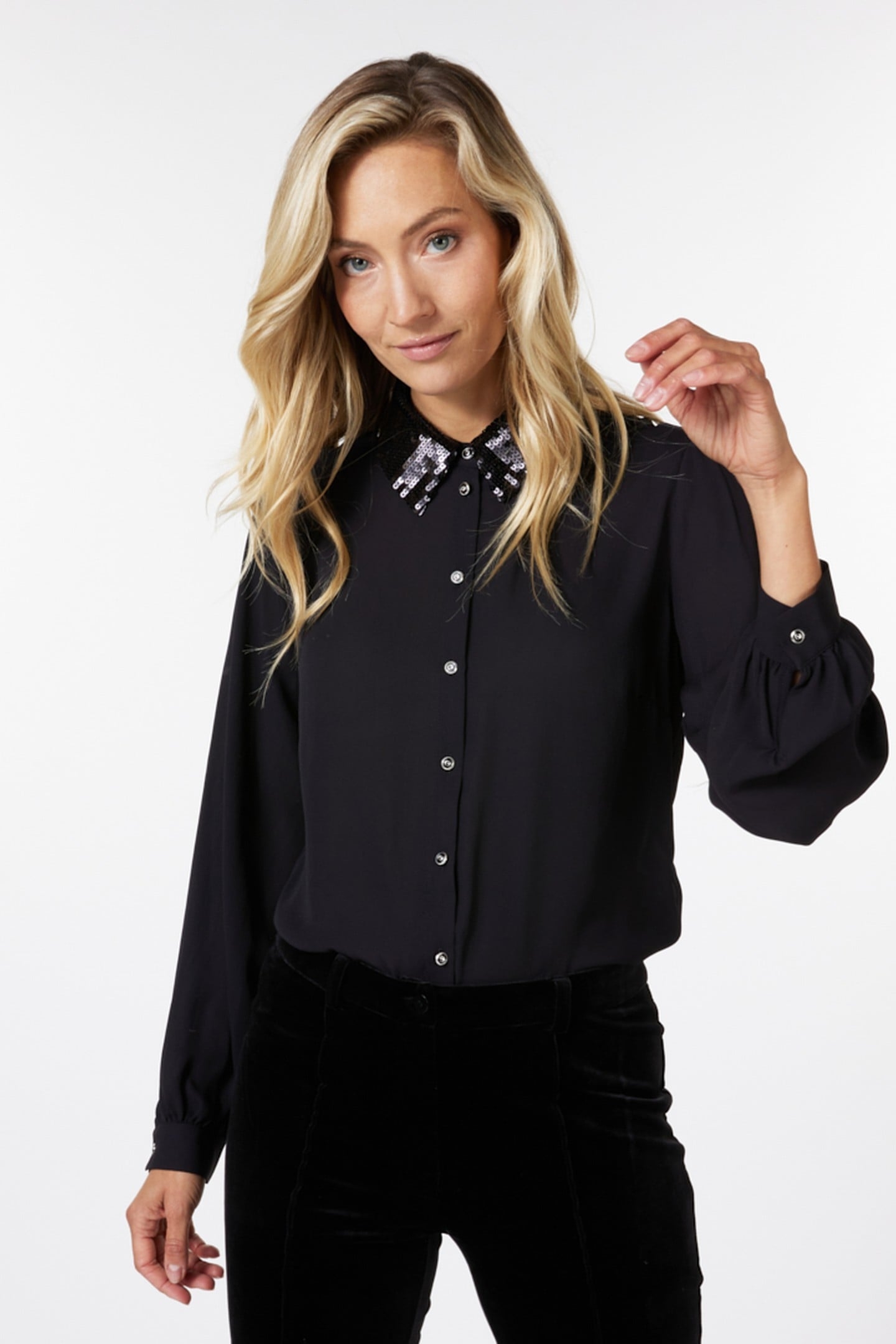 BLOUSE SEQUINS COLLAR BLACK 1