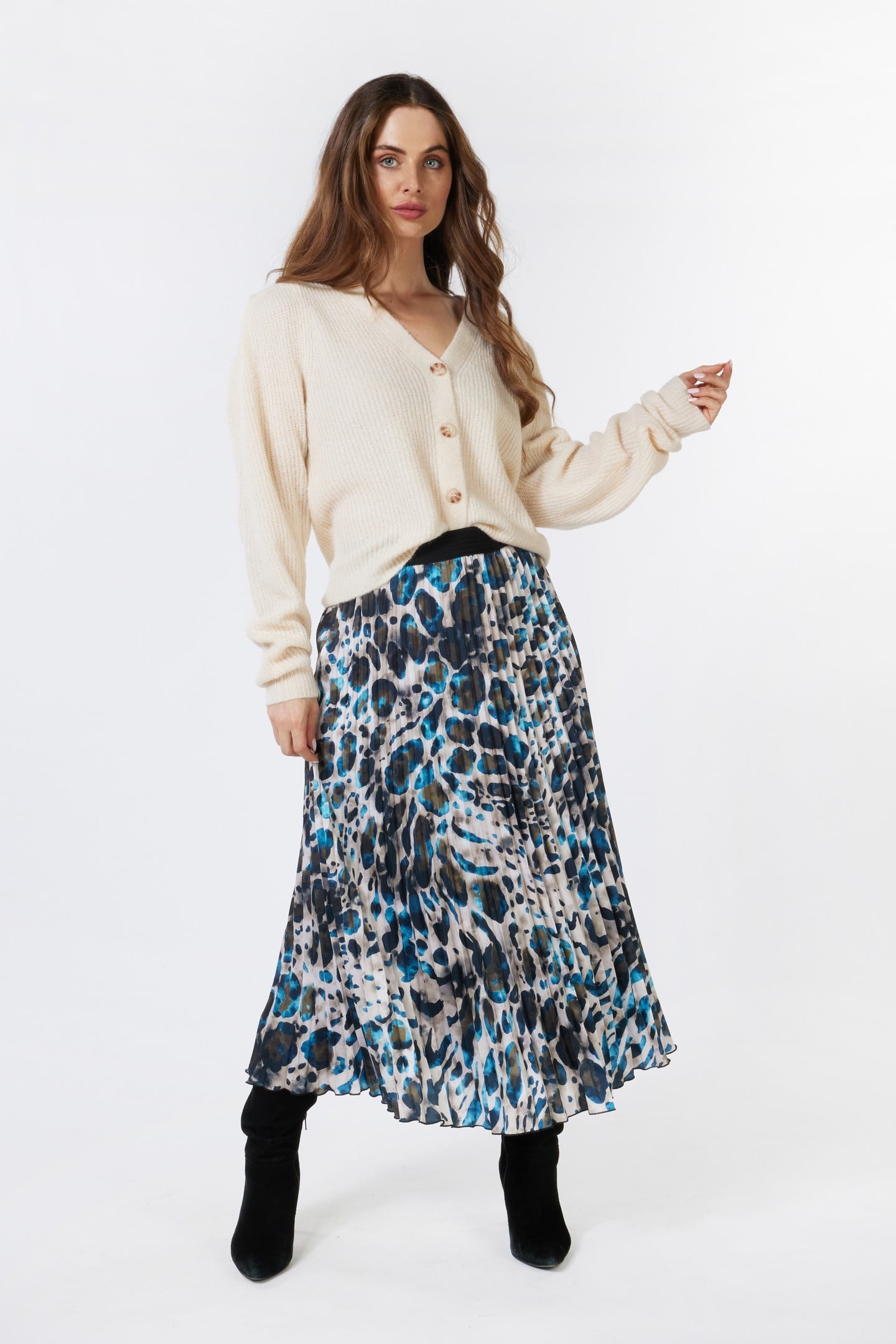 CARDIGAN PUFF SHOULDER LIGHT SAND 1