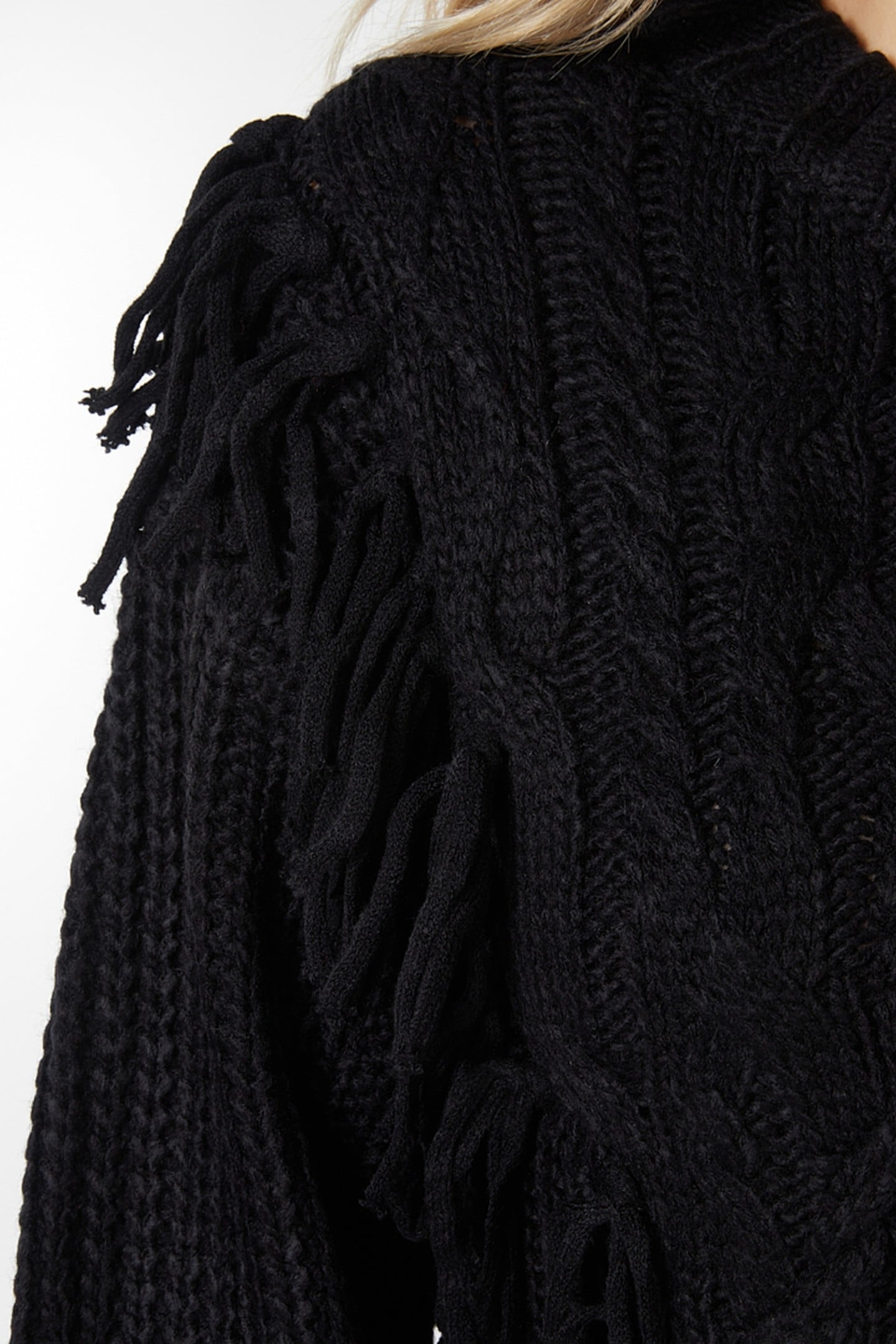 SWEATER CABLE FRINGES BLACK 8