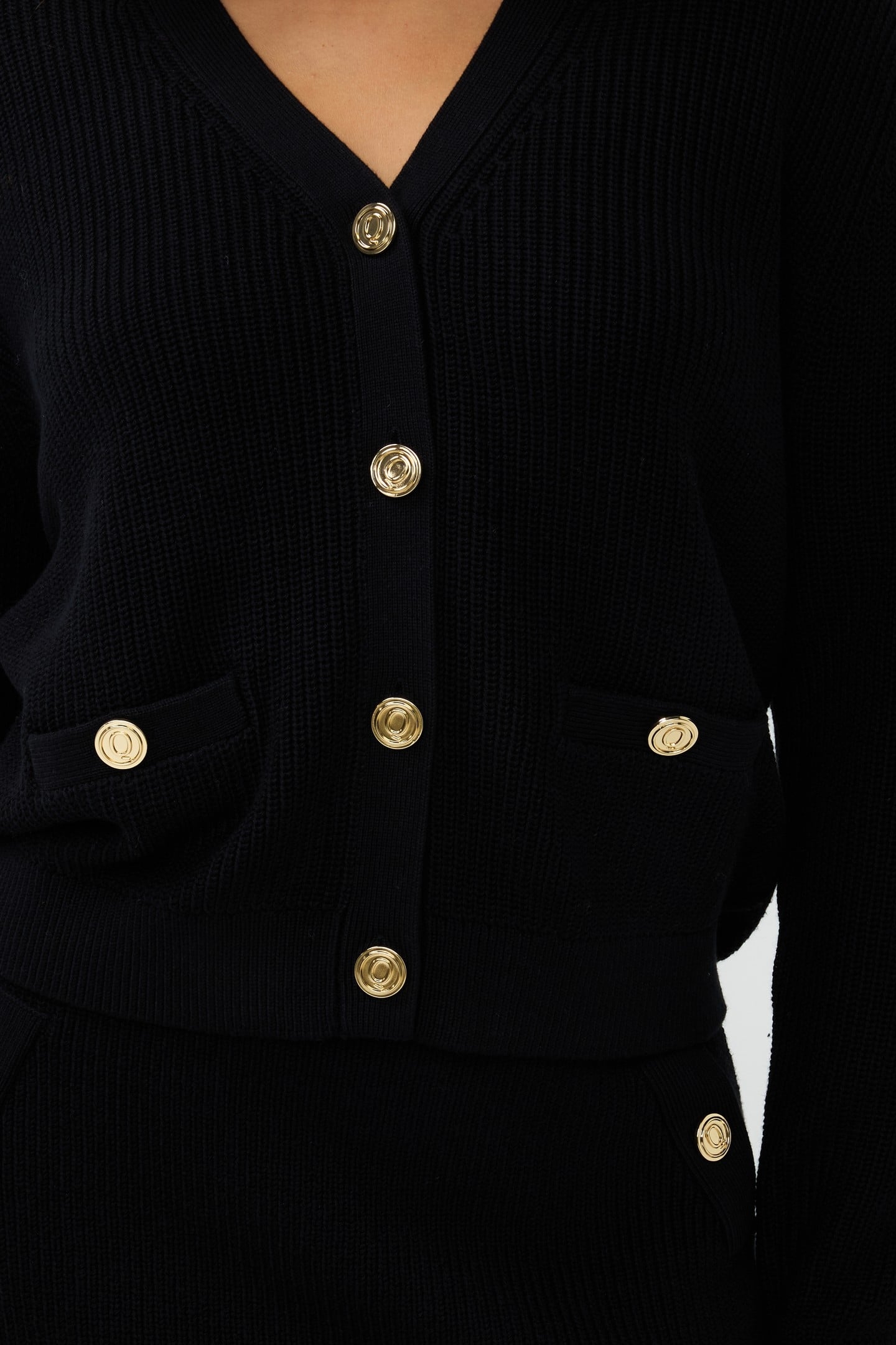 CARDIGAN V-NECK BUTTONED BLACK 8