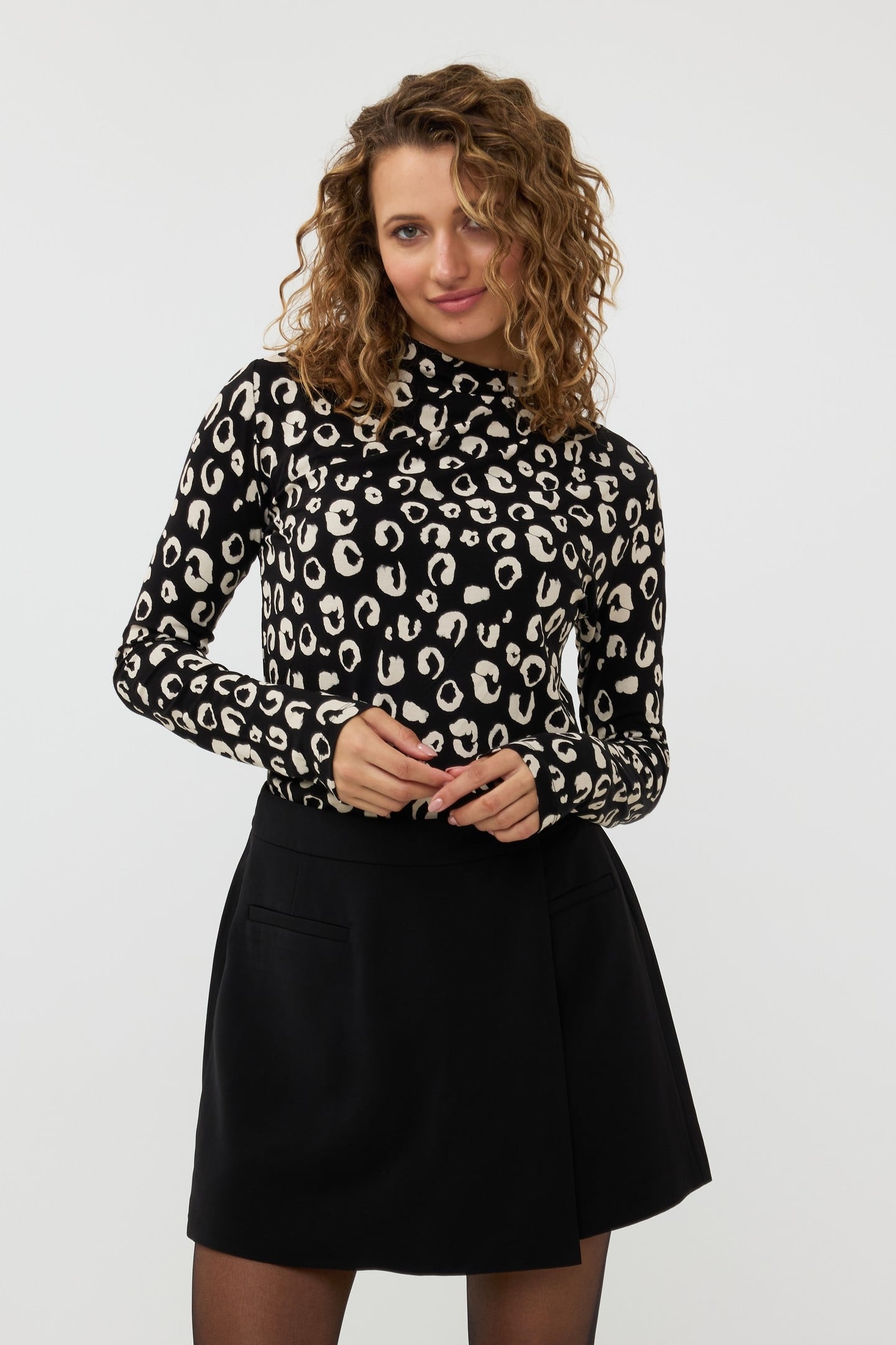 TOP GATHERED SHLDR WILDERNESS PRINT 1