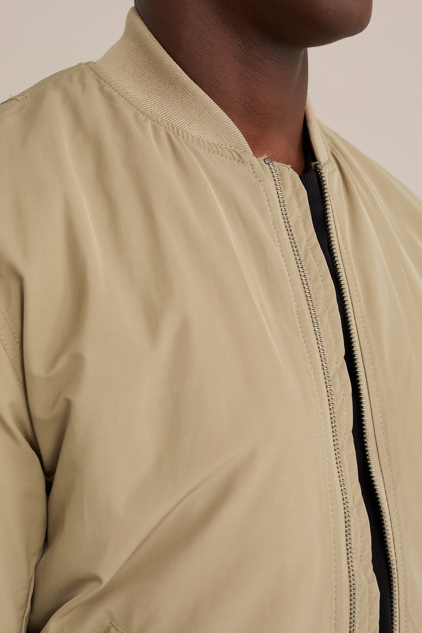 BOMBER BEIGE 6