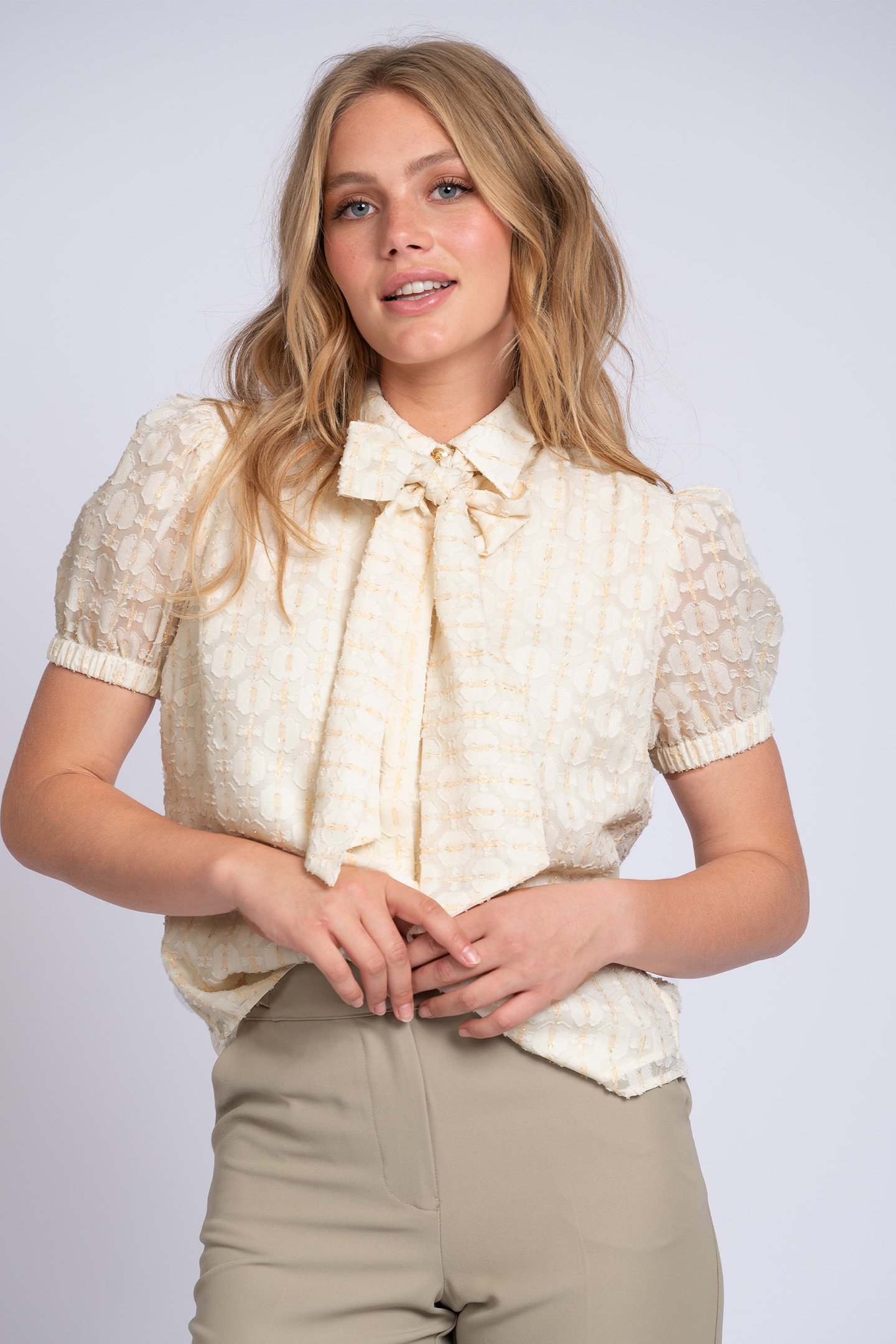 IZAN BLOUSE CREAM 1