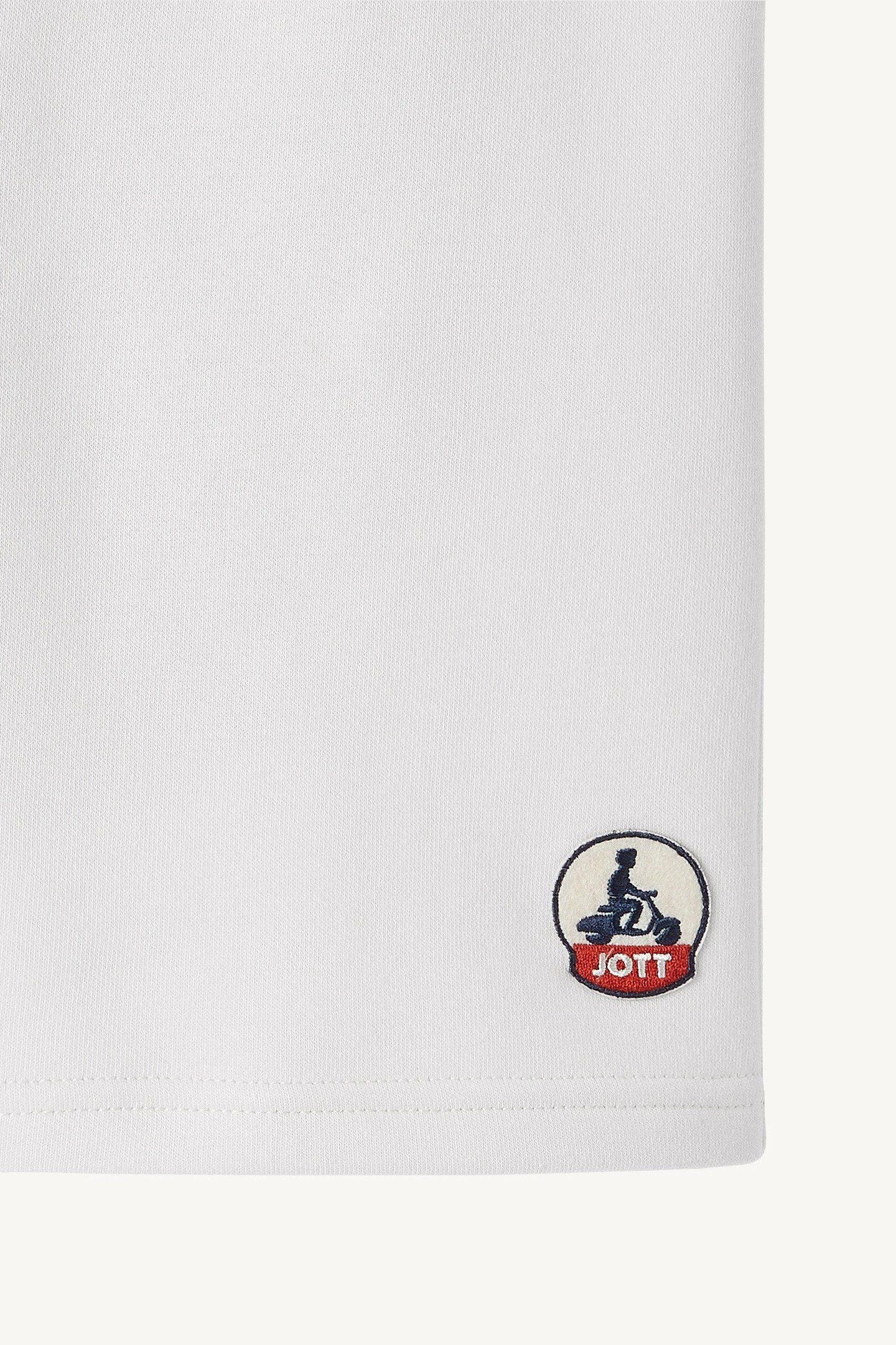 BARCELONA 2.0 SHORTS WHITE 3