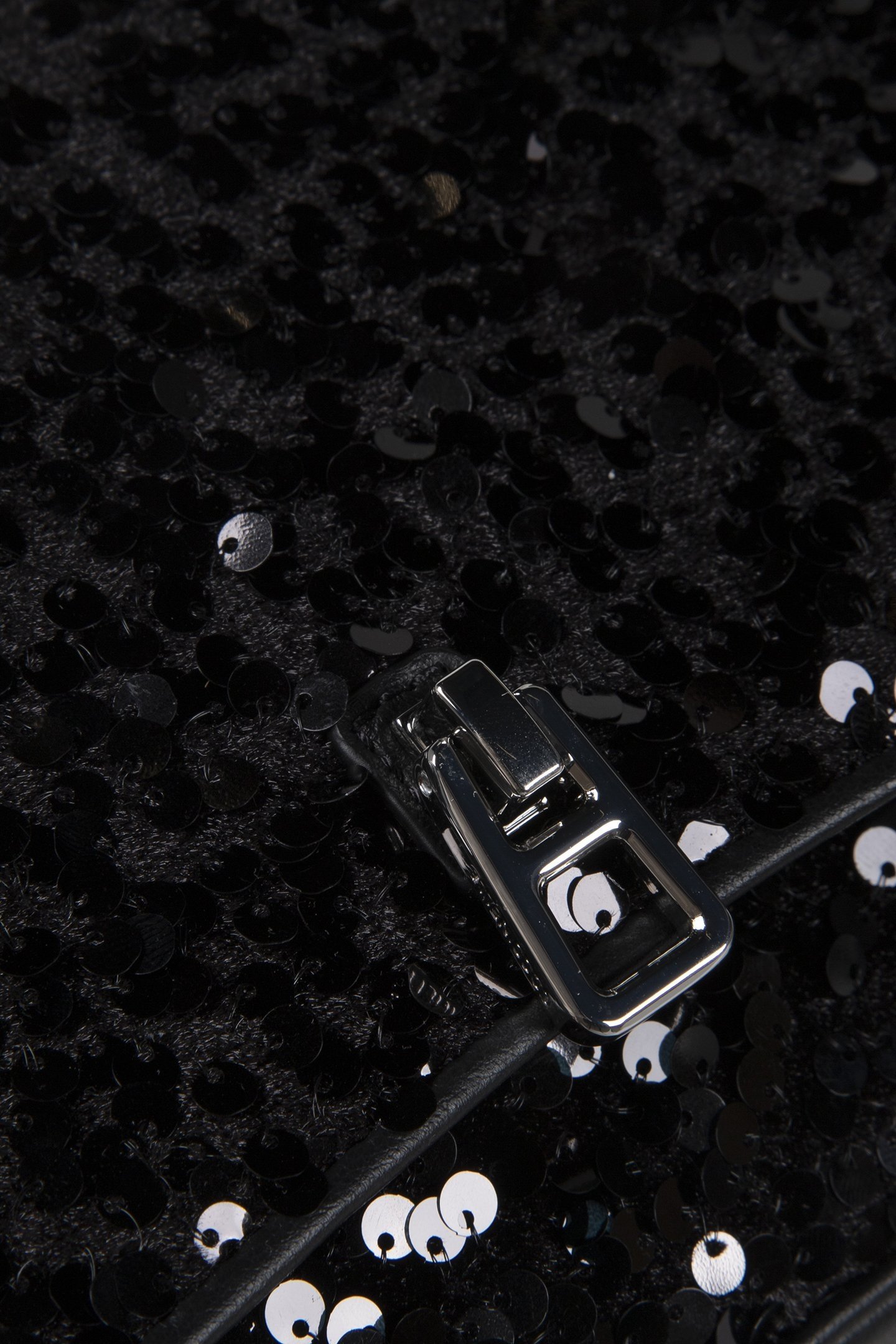 CROSS BODY BAG IN BLACK SEQUIN 5