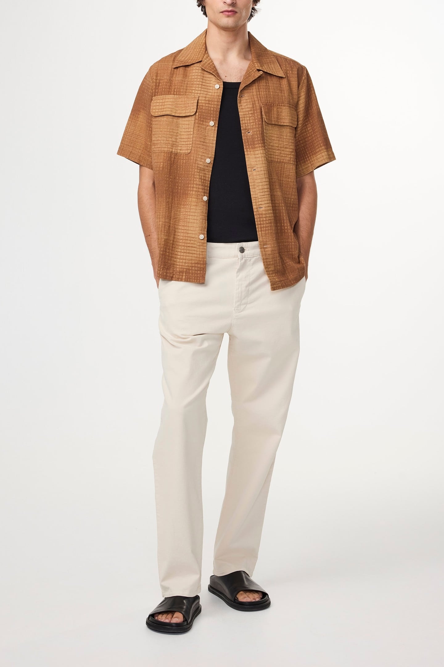 DANIEL SHORT SLEEVE BROWN PRINT 2