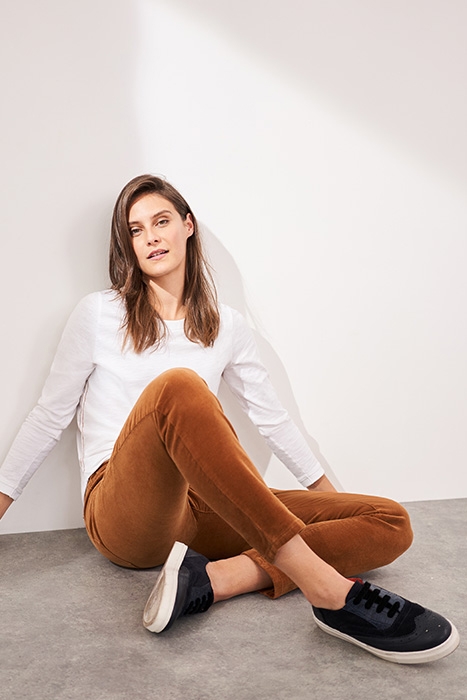 WHITCOMBE SLIM CORD DK NAT 3