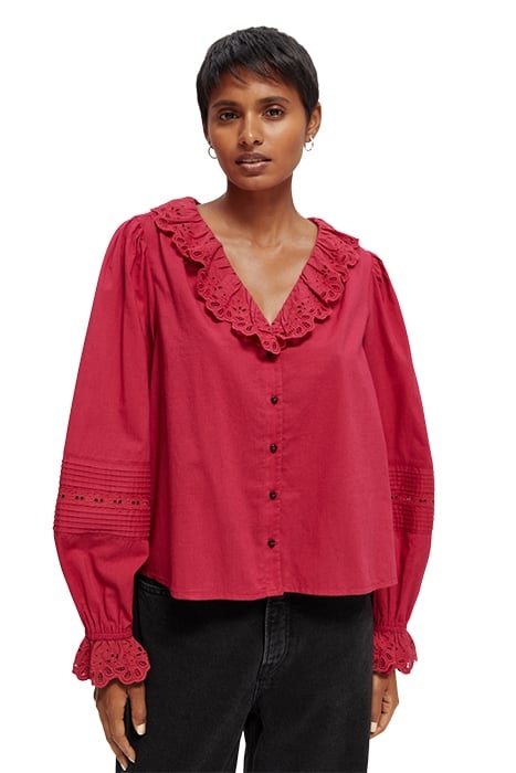 V-NECK SHIRT WITH BRODERIE IN ORGANIC COTTON CHERRY PIE 3