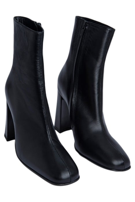 ELLIOT BLACK CREASED LEATHER 2