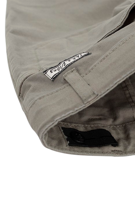 CHINO VERT WAITER SHORTS 6