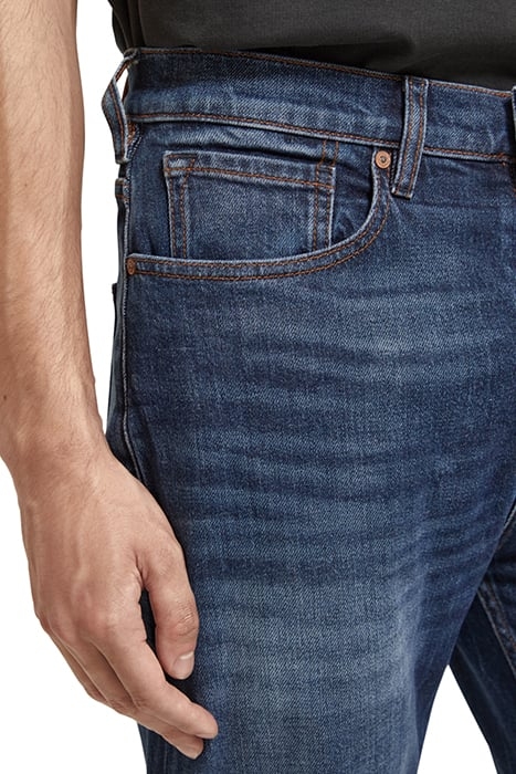 THE DROP REGULAR TAPERED JEANS — REMIXED 7