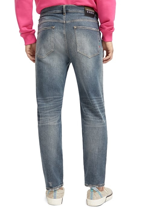 THE DROP TAPERED JEANS – FRESH FADE 2