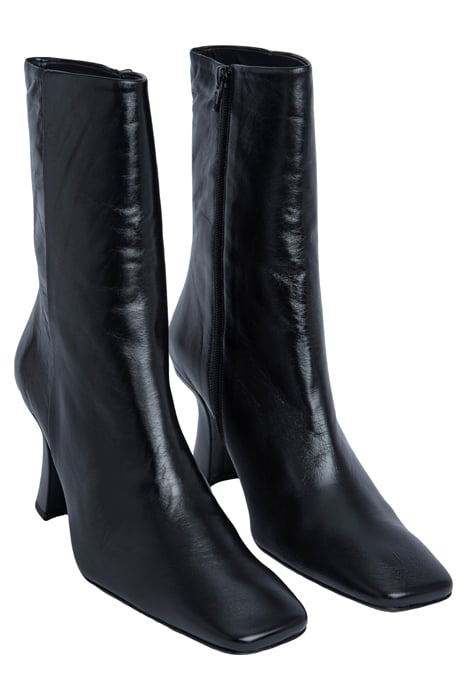 DEMI BLACK CREASED LEATHER 2