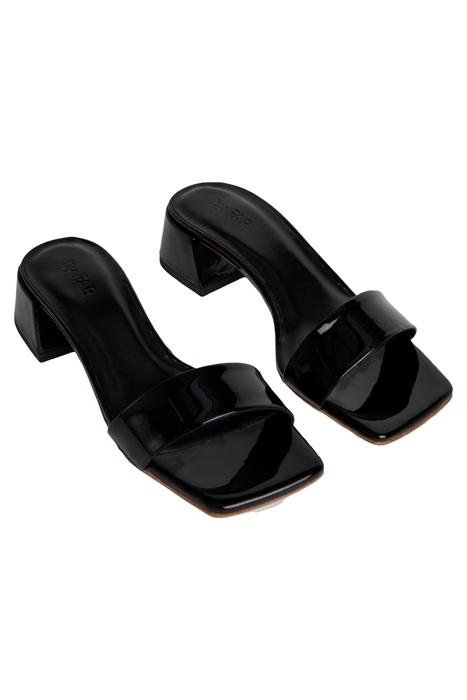 COURTNEY BLACK PATENT LEATHER 2