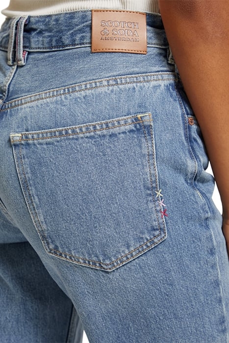 THE GLOW HIGH RISE BOOTCUT JEANS — PURE SHADES 8