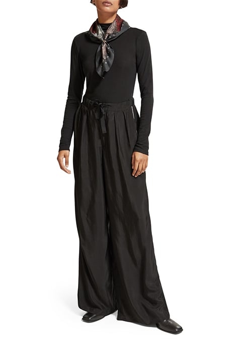 PRINTED SQUARE SCARF SNAKE MULTI 3