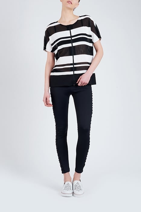 JAGUITA BLACK/WHITE 3