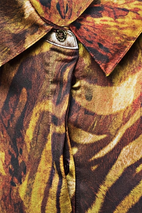 THE ICON BLOUSE PRINTED LIQUID GOLD PRINT 5