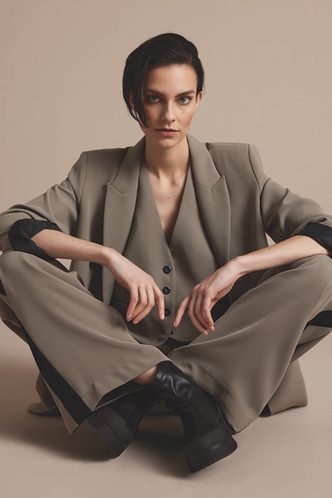 BLAZER FLUID BROWN 2