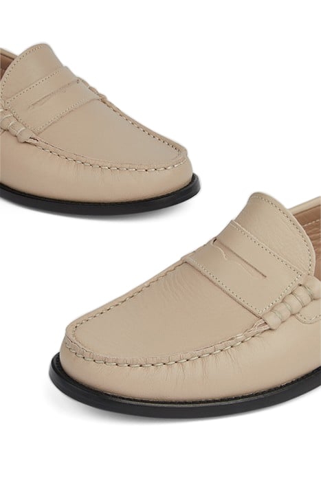 FL SOLO CASUAL LOAFER NATURAL 4