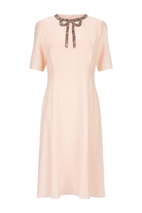 DR CAREY SILK PALE PINK 1
