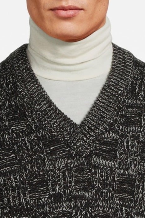 SQUARE KNIT VEST BLACK/WHIT 4