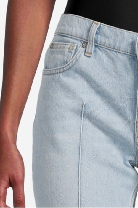 PINTUCK JEANS LIGHT BLUE 4