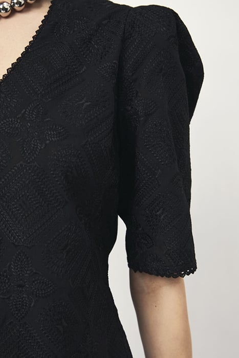 TELIMA EMBROIDERED TOP RAVEN 4