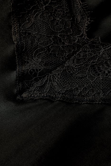 CAMISOLE WITH LACE DETAIL VINYL 7