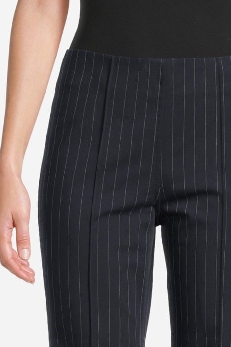 STRETCH STRIPE CROPPED PANTS SKY CAPTAIN 4