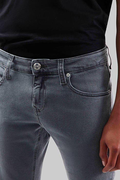 SLIM LASSEN - O3 GREY 6