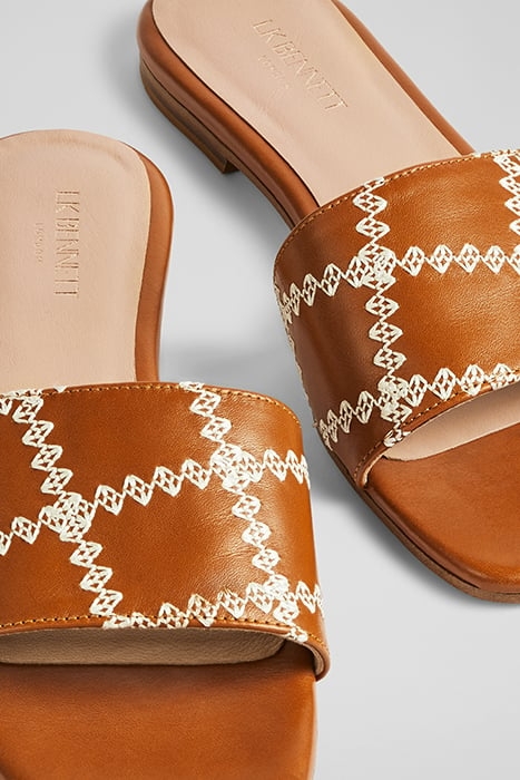 FLS HEMA WHIPSTITCH SANDAL SADDLE 4